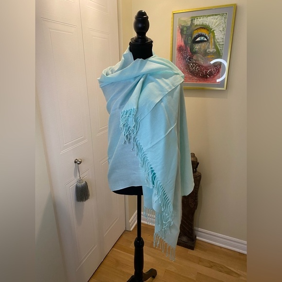 ✅Aqua blue pashmina from Tunisia  🇹🇳 Fringed edges. 🩵🩵🩵 NWOT - Picture 1 of 5